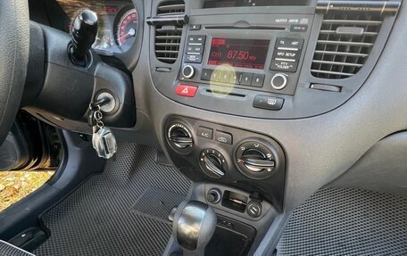 KIA Rio II, 2011 год, 760 000 рублей, 3 фотография