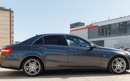 Mercedes-Benz E-Класс, 2012 год, 1 850 000 рублей, 6 фотография