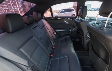 Mercedes-Benz E-Класс, 2012 год, 1 850 000 рублей, 24 фотография