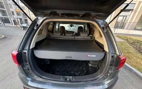 Mitsubishi Outlander III рестайлинг 3, 2014 год, 1 450 000 рублей, 10 фотография