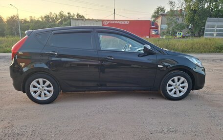 Hyundai Solaris II рестайлинг, 2011 год, 625 000 рублей, 4 фотография