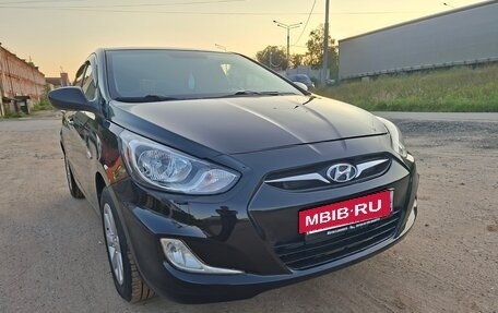 Hyundai Solaris II рестайлинг, 2011 год, 625 000 рублей, 2 фотография