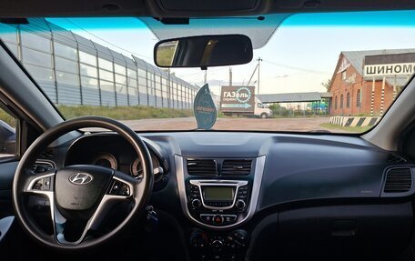 Hyundai Solaris II рестайлинг, 2011 год, 625 000 рублей, 12 фотография