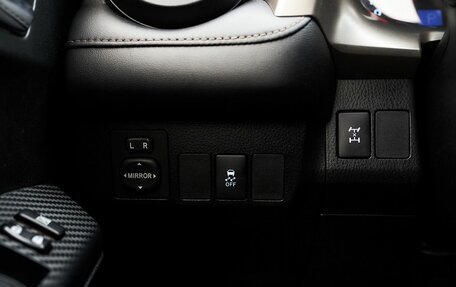 Toyota RAV4, 2013 год, 1 940 000 рублей, 11 фотография