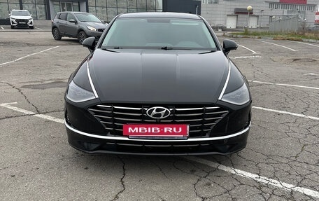 Hyundai Sonata VIII, 2021 год, 2 950 000 рублей, 2 фотография