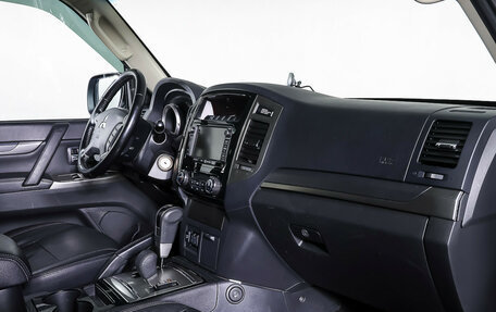 Mitsubishi Pajero IV, 2015 год, 2 549 000 рублей, 11 фотография