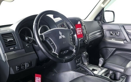 Mitsubishi Pajero IV, 2015 год, 2 549 000 рублей, 14 фотография