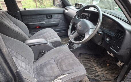 Toyota Hilux Surf III рестайлинг, 1990 год, 300 000 рублей, 5 фотография