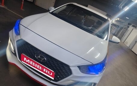 Hyundai Solaris II рестайлинг, 2018 год, 859 000 рублей, 1 фотография