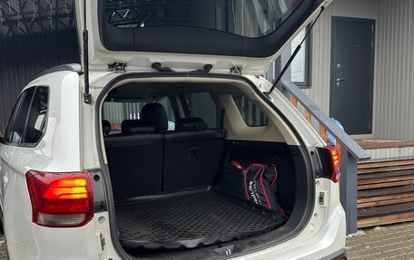 Mitsubishi Outlander III рестайлинг 3, 2016 год, 1 550 000 рублей, 6 фотография