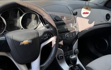 Chevrolet Cruze II, 2012 год, 585 000 рублей, 4 фотография