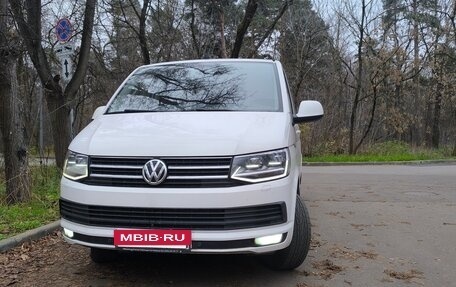 Volkswagen Caravelle T6 рестайлинг, 2018 год, 3 150 000 рублей, 4 фотография