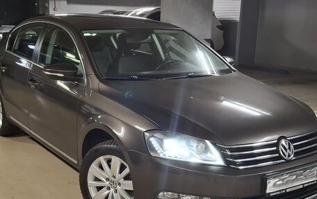 Volkswagen Passat B7, 2012 год, 990 000 рублей, 2 фотография