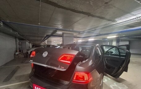 Volkswagen Passat B7, 2012 год, 990 000 рублей, 14 фотография