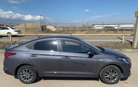 Hyundai Solaris II рестайлинг, 2022 год, 1 700 000 рублей, 5 фотография