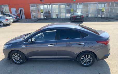 Hyundai Solaris II рестайлинг, 2022 год, 1 700 000 рублей, 4 фотография