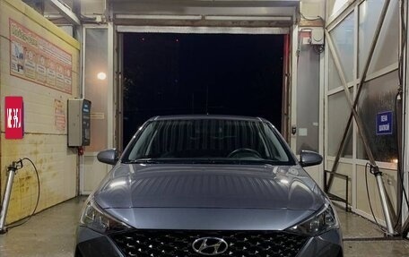 Hyundai Solaris II рестайлинг, 2022 год, 1 700 000 рублей, 7 фотография