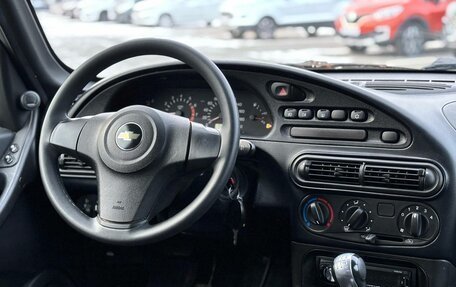 Chevrolet Niva I рестайлинг, 2015 год, 547 000 рублей, 9 фотография