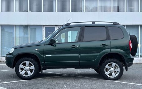 Chevrolet Niva I рестайлинг, 2015 год, 547 000 рублей, 2 фотография