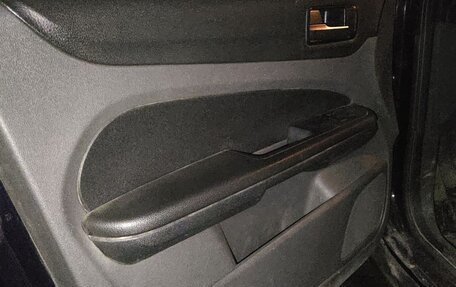 Ford Focus II рестайлинг, 2006 год, 250 000 рублей, 13 фотография