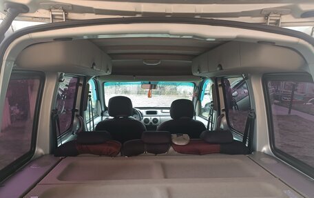 Renault Kangoo II рестайлинг, 2003 год, 499 000 рублей, 17 фотография