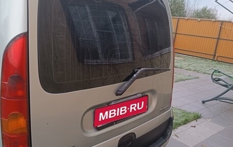 Renault Kangoo II рестайлинг, 2003 год, 499 000 рублей, 21 фотография