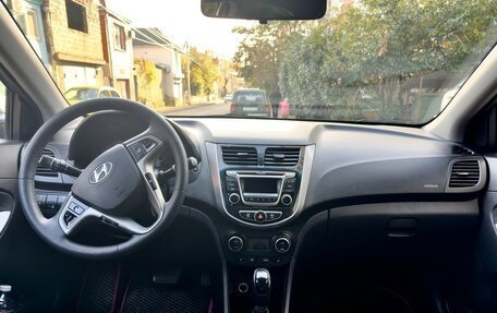 Hyundai Solaris II рестайлинг, 2014 год, 850 000 рублей, 4 фотография