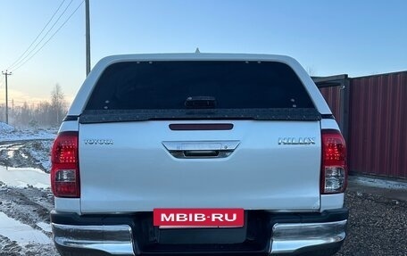 Toyota Hilux VIII, 2017 год, 3 500 000 рублей, 6 фотография