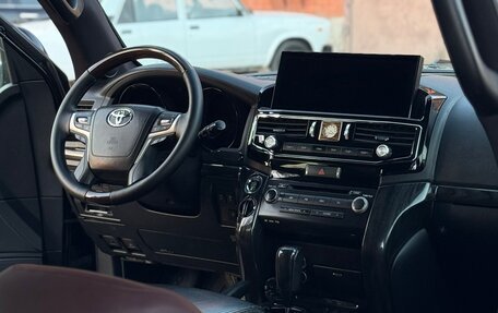 Toyota Land Cruiser 200, 2008 год, 4 300 000 рублей, 23 фотография