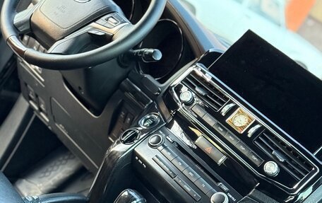 Toyota Land Cruiser 200, 2008 год, 4 300 000 рублей, 28 фотография