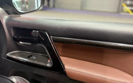 Toyota Land Cruiser 200, 2008 год, 4 300 000 рублей, 31 фотография