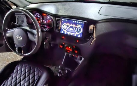 KIA Rio II, 2011 год, 560 000 рублей, 19 фотография
