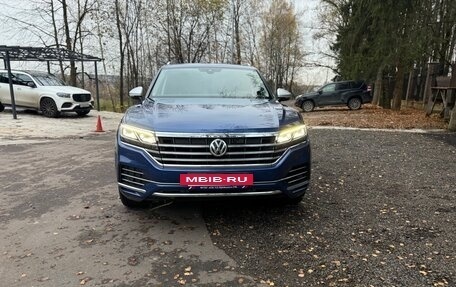 Volkswagen Touareg III, 2020 год, 5 500 000 рублей, 2 фотография