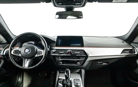 BMW 5 серия, 2017 год, 3 350 000 рублей, 13 фотография
