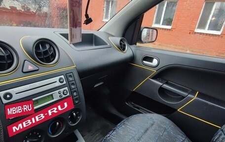 Ford Fiesta, 2005 год, 330 000 рублей, 15 фотография