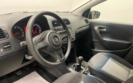 Volkswagen Polo VI (EU Market), 2013 год, 449 000 рублей, 17 фотография