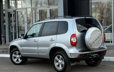 Chevrolet Niva I рестайлинг, 2017 год, 650 000 рублей, 3 фотография