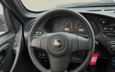 Chevrolet Niva I рестайлинг, 2017 год, 650 000 рублей, 14 фотография