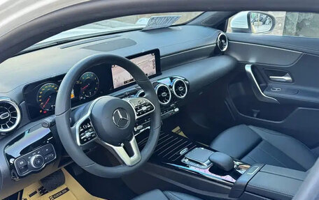 Mercedes-Benz A-Класс, 2022 год, 1 865 690 рублей, 8 фотография