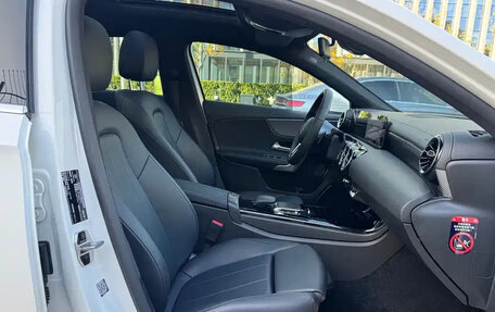 Mercedes-Benz A-Класс, 2022 год, 1 865 690 рублей, 10 фотография