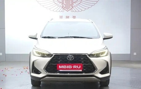 Toyota Yaris XP150 рестайлинг, 2021 год, 1 179 690 рублей, 2 фотография