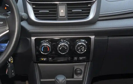 Toyota Yaris XP150 рестайлинг, 2021 год, 1 179 690 рублей, 12 фотография