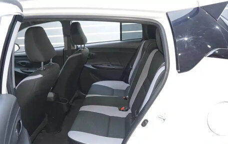 Toyota Yaris XP150 рестайлинг, 2021 год, 1 179 690 рублей, 13 фотография