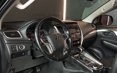 Mitsubishi Pajero Sport III рестайлинг, 2019 год, 3 169 000 рублей, 7 фотография