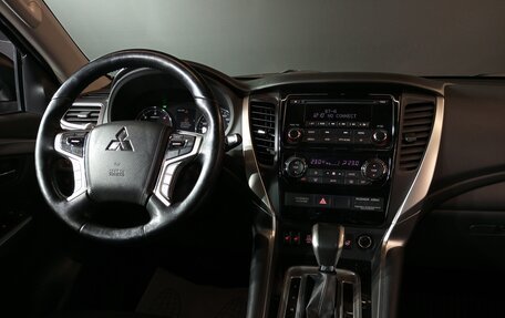 Mitsubishi Pajero Sport III рестайлинг, 2019 год, 3 169 000 рублей, 10 фотография
