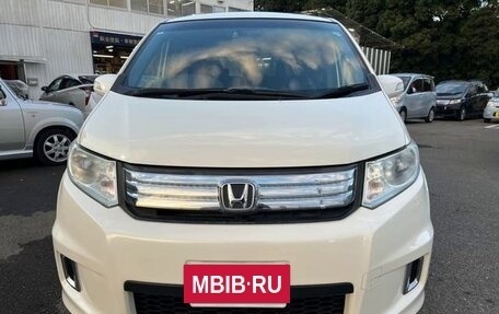 Honda Freed I, 2014 год, 838 000 рублей, 2 фотография