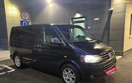 Volkswagen Multivan T5, 2010 год, 1 900 000 рублей, 4 фотография