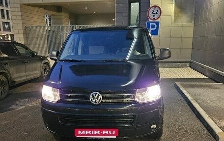 Volkswagen Multivan T5, 2010 год, 1 900 000 рублей, 2 фотография