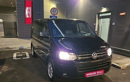 Volkswagen Multivan T5, 2010 год, 1 900 000 рублей, 3 фотография