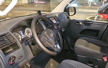 Volkswagen Multivan T5, 2010 год, 1 900 000 рублей, 11 фотография